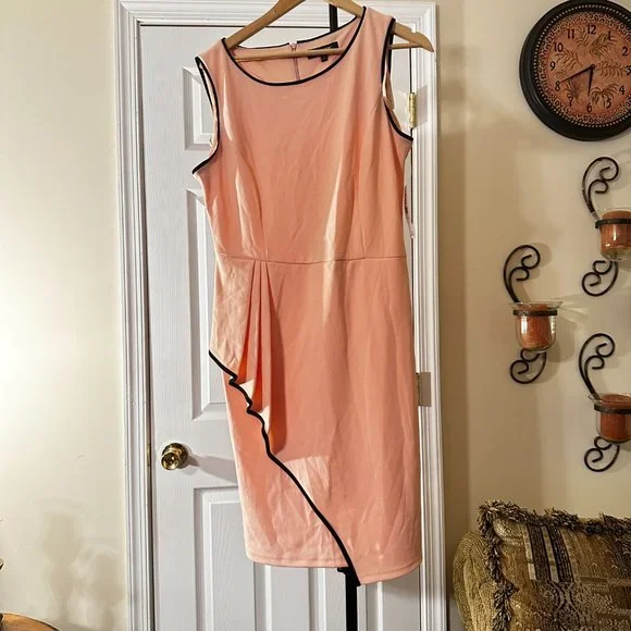 Dress/NWT - Picture 2 of 2